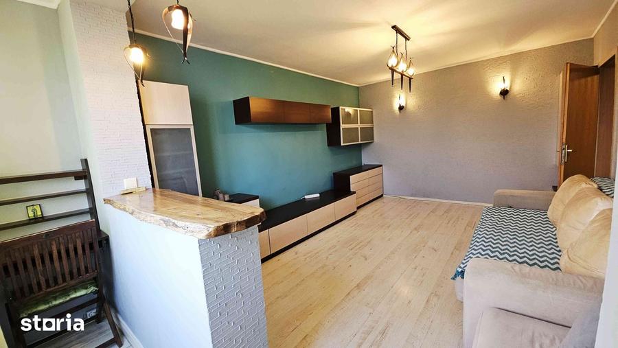 Apartament cu 8 camere decomandat în Drumul Taberei