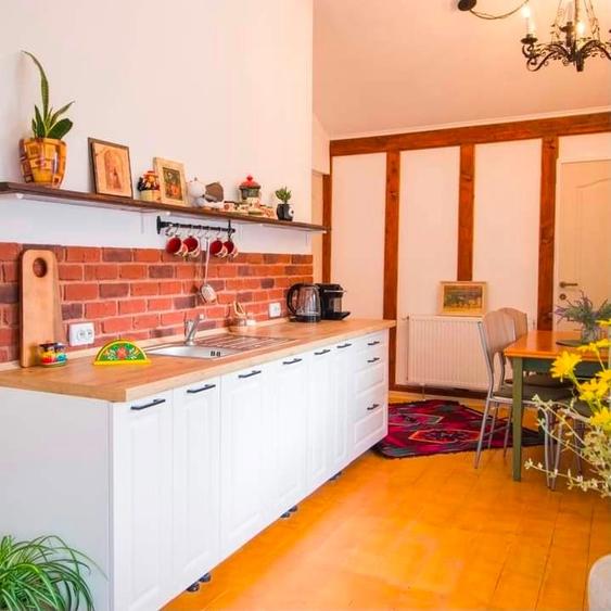 Duplex cu 5 camere cu Canalizare în Bran