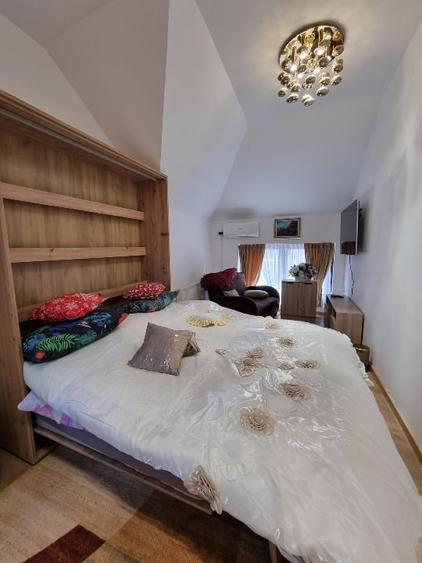Casă individuală cu 5 camere cu Teren 800 Mp în Fundeni