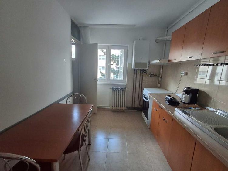 Apartament cu 2 camere decomandat în Ștrand