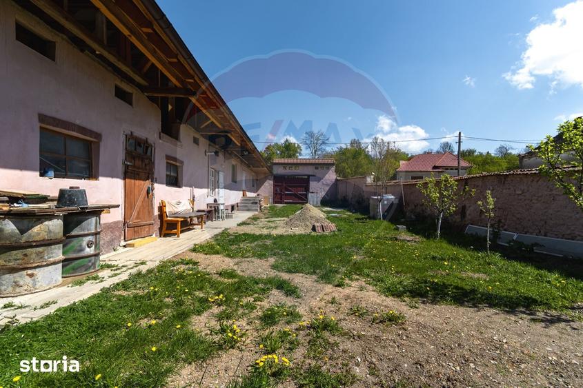 Casă cu 3 camere cu Teren 609 Mp în Părău