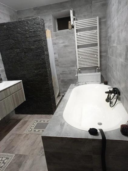 Casă cu Teren 1500 Mp în Central