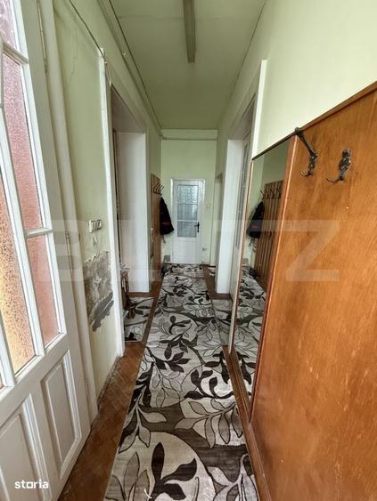 Casă cu 3 camere în Titulescu