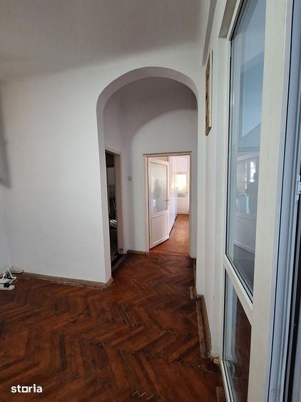 Apartament cu 3 camere în Cișmigiu
