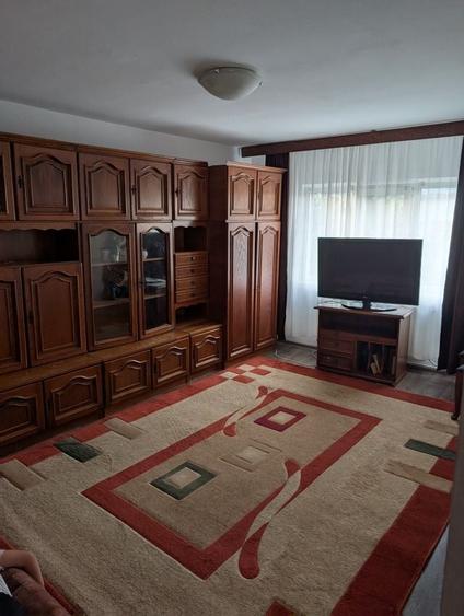 Apartament cu 2 camere decomandat în Florești
