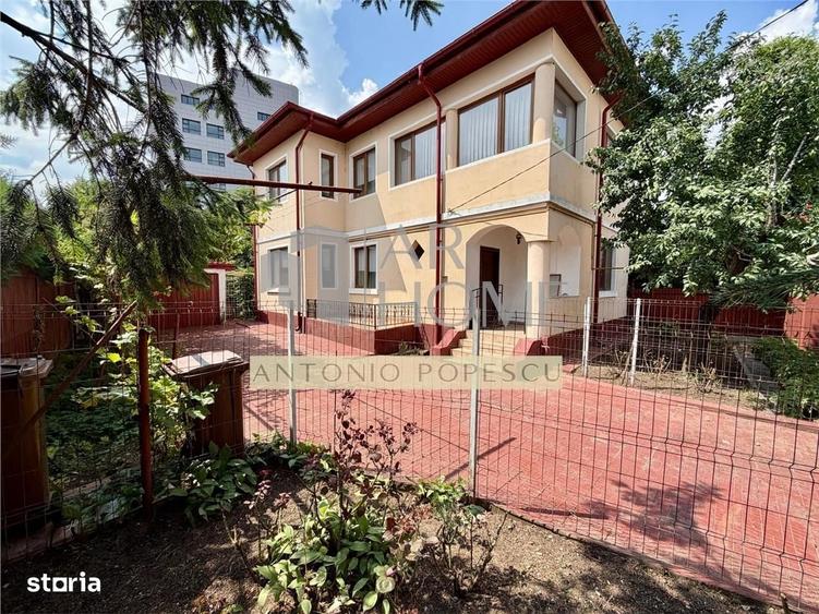 Casă cu 3 camere în Ultracentral