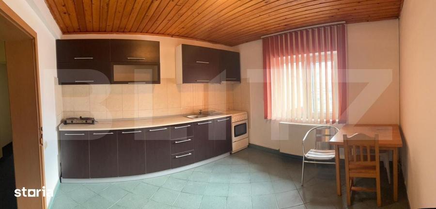 Spațiu comercial, de 730 mp, în Bran