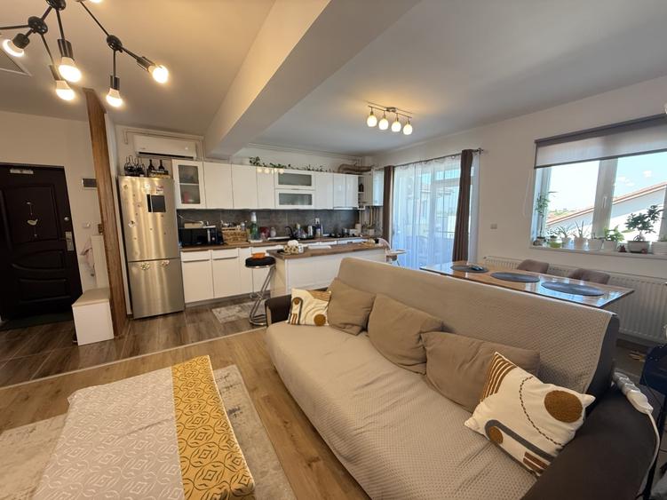 Apartament cu 3 camere decomandat, mobilat în Calea Urseni
