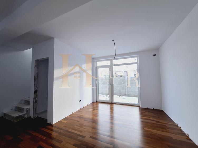 Duplex cu 3 camere cu Canalizare în Chișoda
