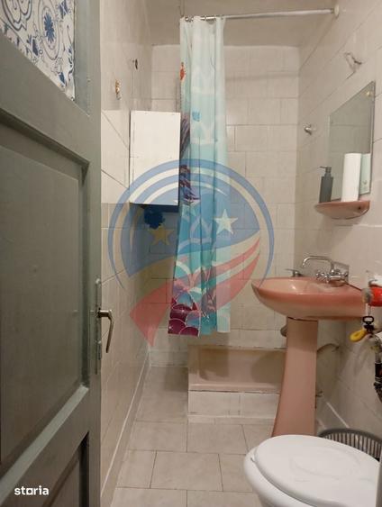 Apartament cu 2 camere semidecomandat în Bucovăț