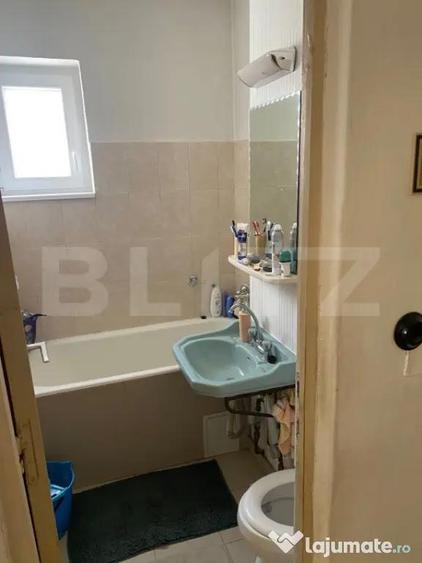 Apartament cu 3 camere semidecomandat în Central