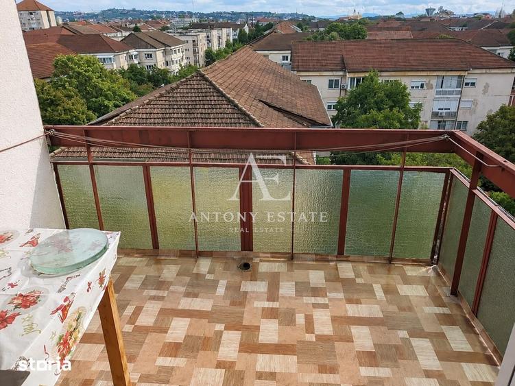 Apartament cu 4 camere în Rogerius