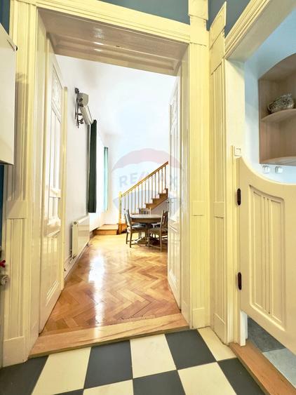 Apartament cu 2 camere decomandat în Ultracentral