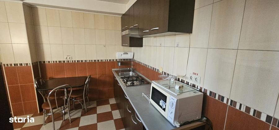 Spațiu comercial, de 902 mp, în Central