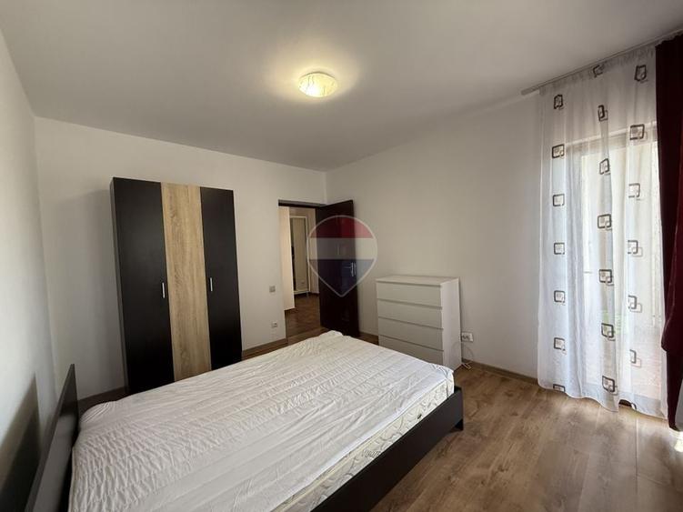 Apartament cu 2 camere semidecomandat, mobilat în Apahida
