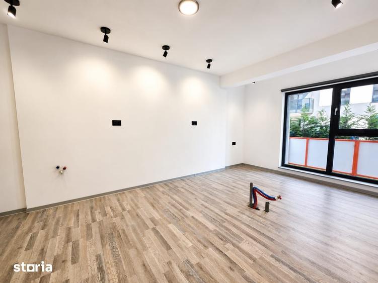 Spațiu comercial, de 33 mp, în Florești