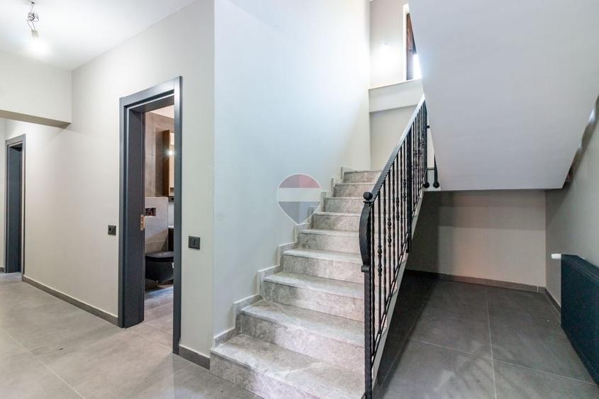 Casă individuală cu 4 camere cu Teren 563 Mp în Corbeanca