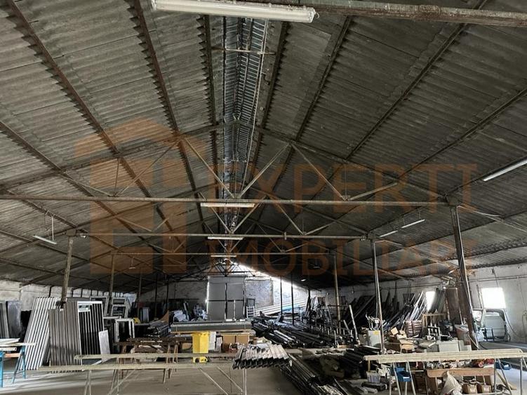 Spațiu comercial, de 1,200 mp, în Brătianu