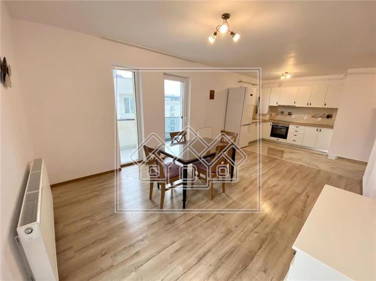 Ap cu 3 camere, balcon, etaj 1/4 - City Residence - 1
