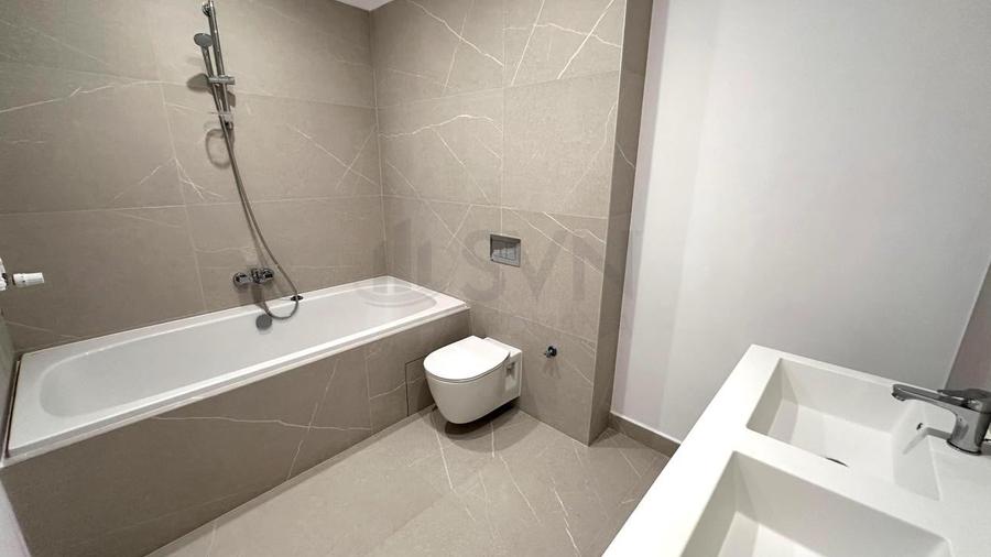 Apartament cu 3 camere decomandat în Aviației