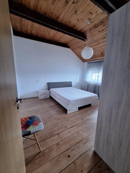 Apartament cu 2 camere semidecomandat în Dumbrăvița