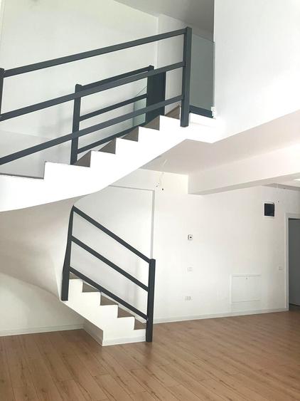 Apartament cu 3 camere semidecomandat în Colentina