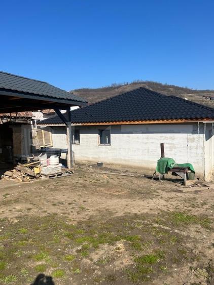 Casă individuală cu 3 camere cu Canalizare în Lechința