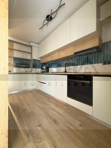Apartament cu 2 camere semidecomandat, mobilat în Ultracentral