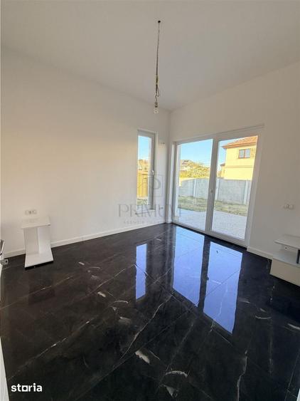Casă cu 3 camere cu Teren 480 Mp în Moșnița Nouă