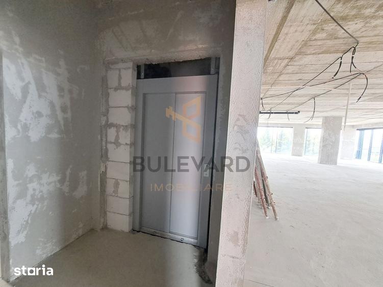 Spațiu comercial, de 1,365 mp, în Apahida
