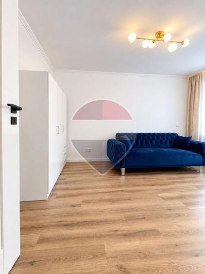Apartament cu 2 camere decomandat, mobilat în Central