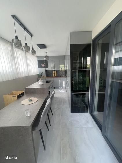 Vanzare Penthouse Apartament 3 camere separate Bucatarie Garaj inclus - 1