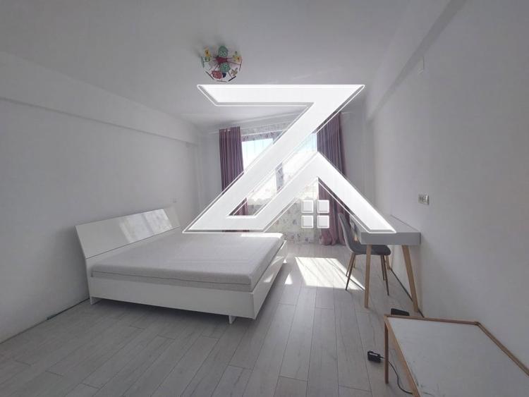 Apartament cu 3 camere decomandat, mobilat în Central