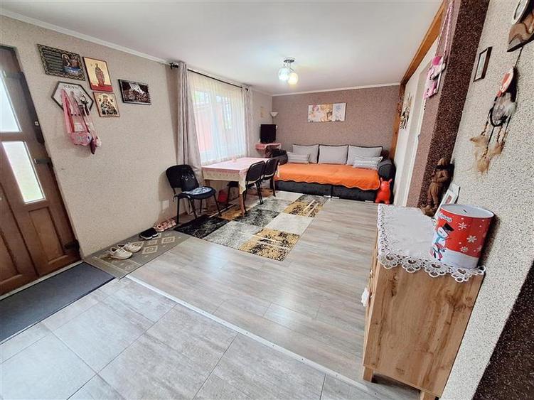 Casă individuală cu 3 camere cu Teren 263 Mp în 9 Mai