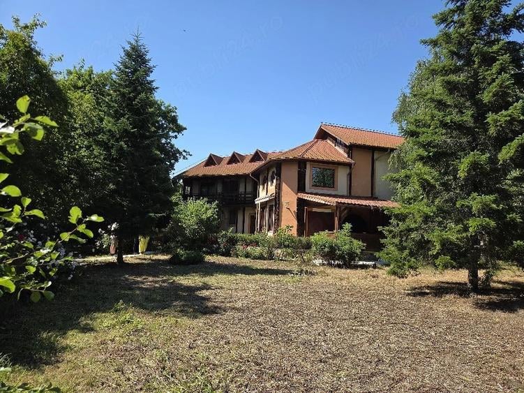 Casă cu Teren 1500 Mp în Bălteni