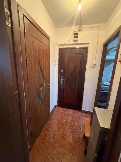 Apartament cu 2 camere semidecomandat, mobilat în George Enescu