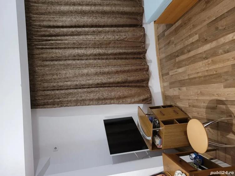 Apartament cu 3 camere decomandat în Schitu