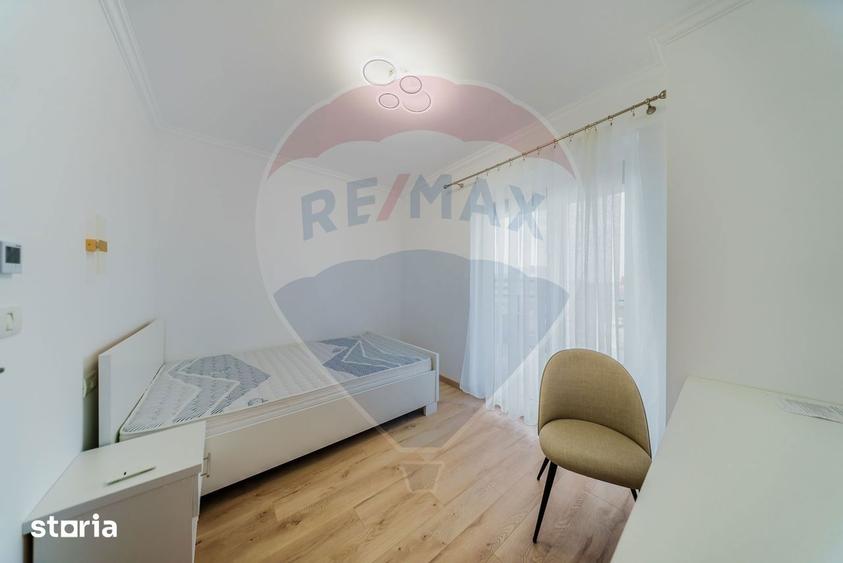 Apartament cu 3 camere, mobilat în Funcționarilor