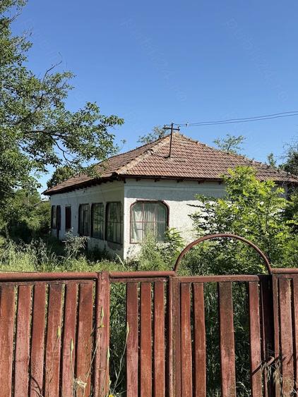 Casă cu Teren 700 Mp în Smârdioasa