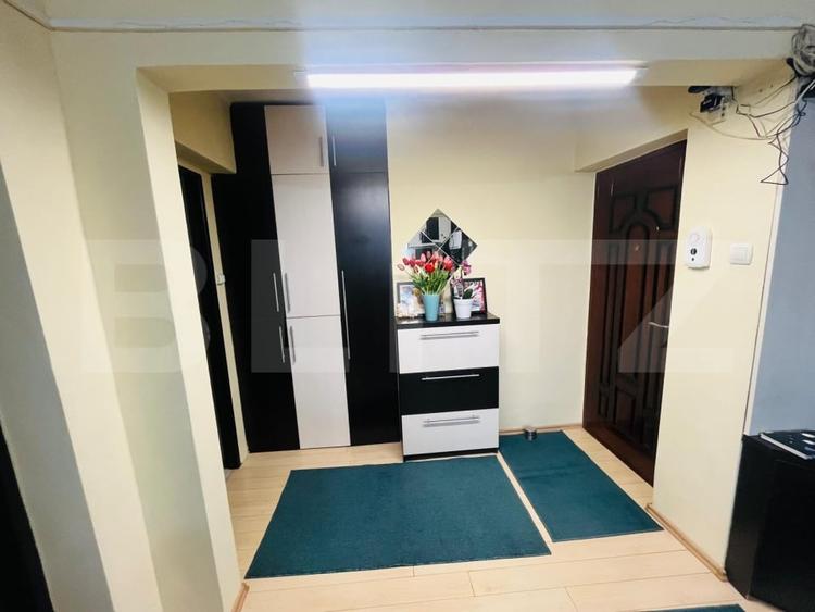 Apartament decomandat de vanzare zona Rogerius - 2