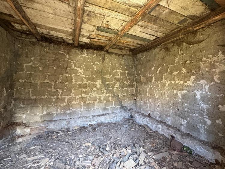 Casă individuală cu 4 camere cu Teren 390 Mp în Augustin