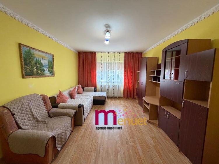 Apartament cu 3 camere decomandat în E3