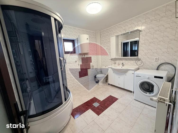 Casă cu 4 camere cu Teren 460 Mp în Cernele