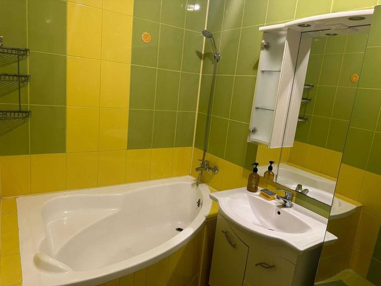 Apartament cu 2 camere decomandat în Drumul Taberei