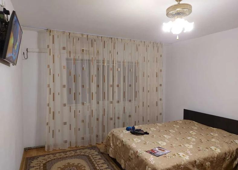 Garsonieră decomandată, mobilată în Dacia