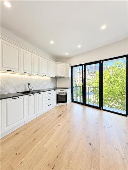 Apartament cu 2 camere decomandat, mobilat în Armeneasca