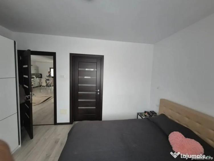 Casă cu 3 camere cu Teren 350 Mp în Șimnicu de Sus