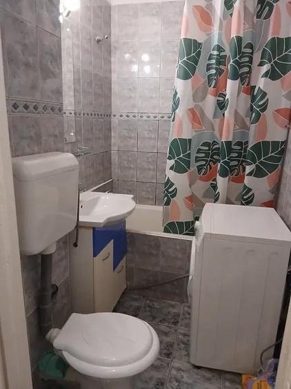 Garsonieră semidecomandată în Titan
