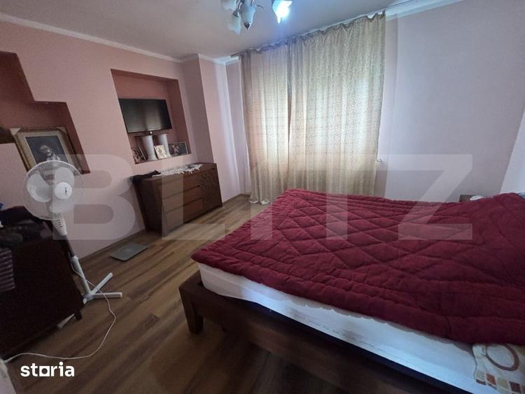 Casă cu 9 camere cu Teren 740 Mp în Central