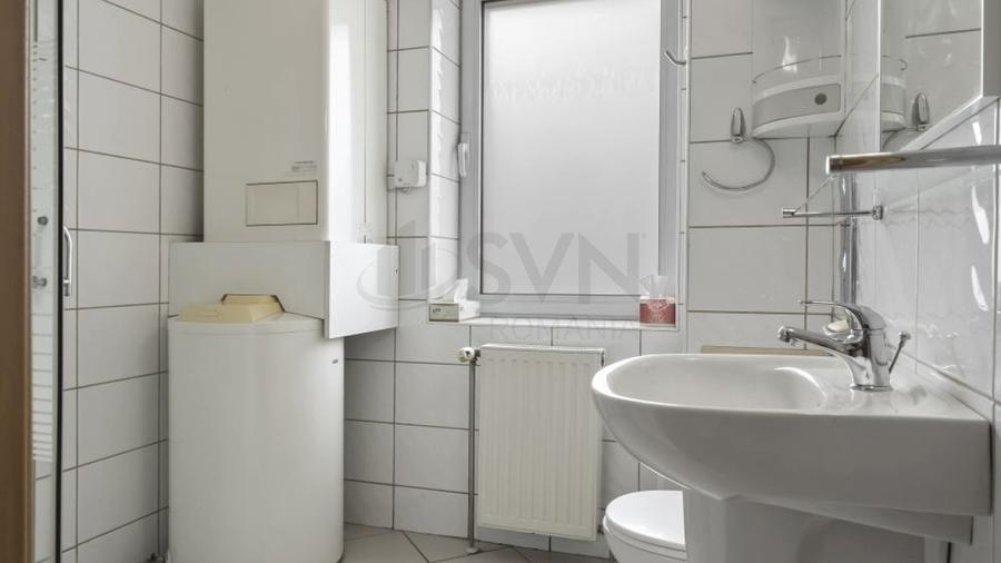 Apartament cu 3 camere decomandat, mobilat în Primăverii